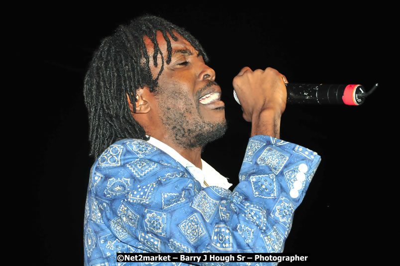 Minister of Tourism, Edmund Bartlett @ Jamaica Jazz and Blues Festival 2009 - Presented by Air Jamaica - Thursday, January 22, 2009 - Venue at the Aqueduct on Rose Hall Resort &amp; Country Club, Montego Bay, Jamaica - Thursday, January 22 - Saturday, January 24, 2009 - Photographs by Net2Market.com - Barry J. Hough Sr, Photographer/Photojournalist - Negril Travel Guide, Negril Jamaica WI - http://www.negriltravelguide.com - info@negriltravelguide.com...!